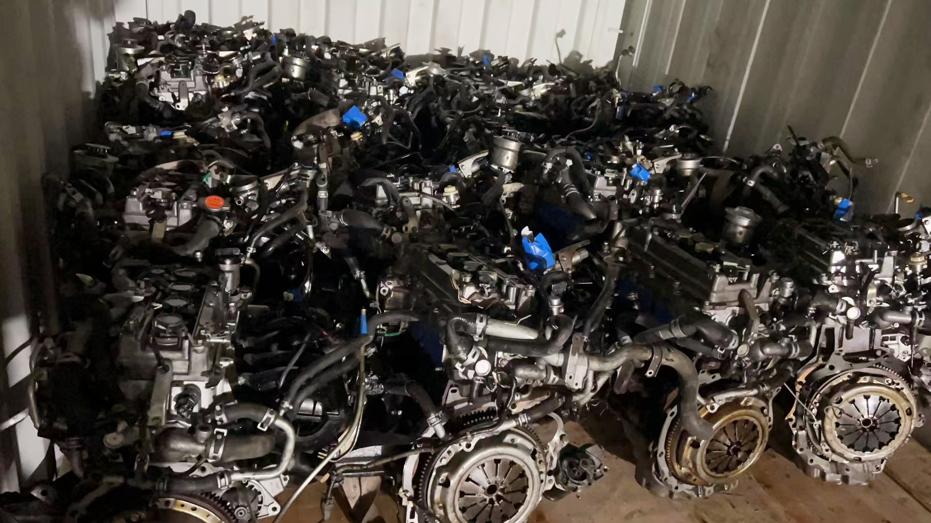 Bangnisen load Gasoline Engine to Mexico on 26th December