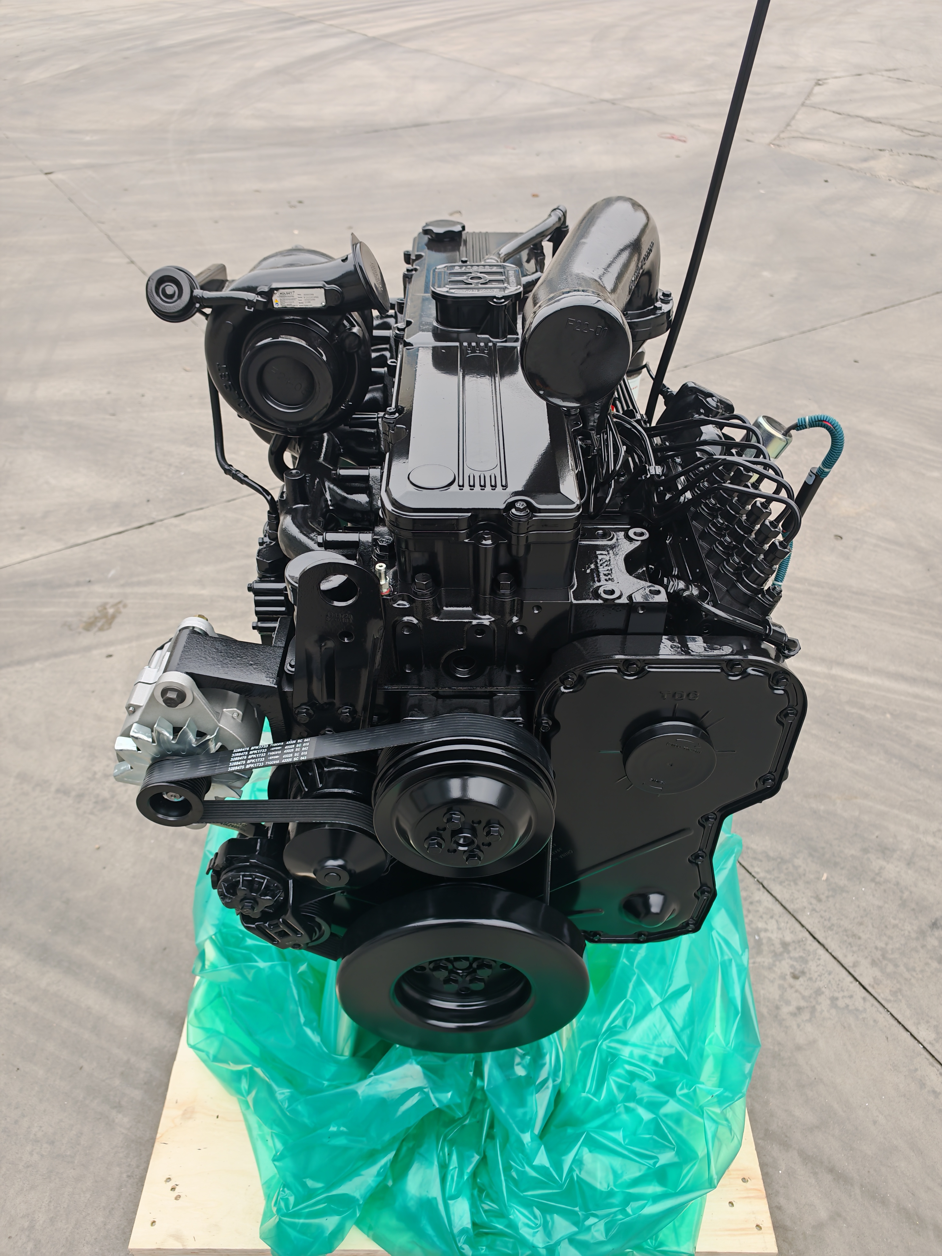 Remanufactured 400HP ISL8.9 Turbo Diesel 6LT Engine for CUMMINS Truck