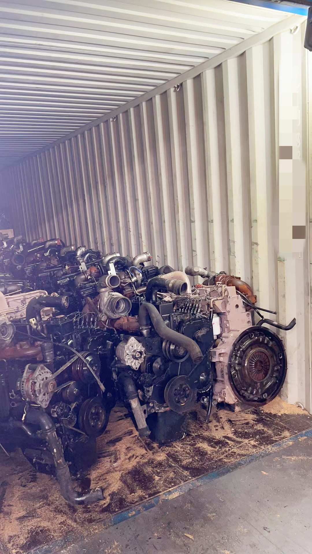 Bangnisen load container to Mexico for Cummins Engine (图6)