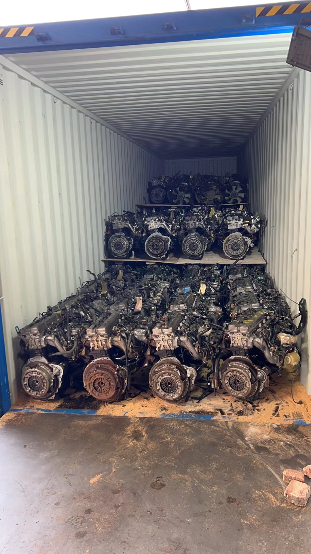 Bangnisen load new shipment for Nissan engines(图6)