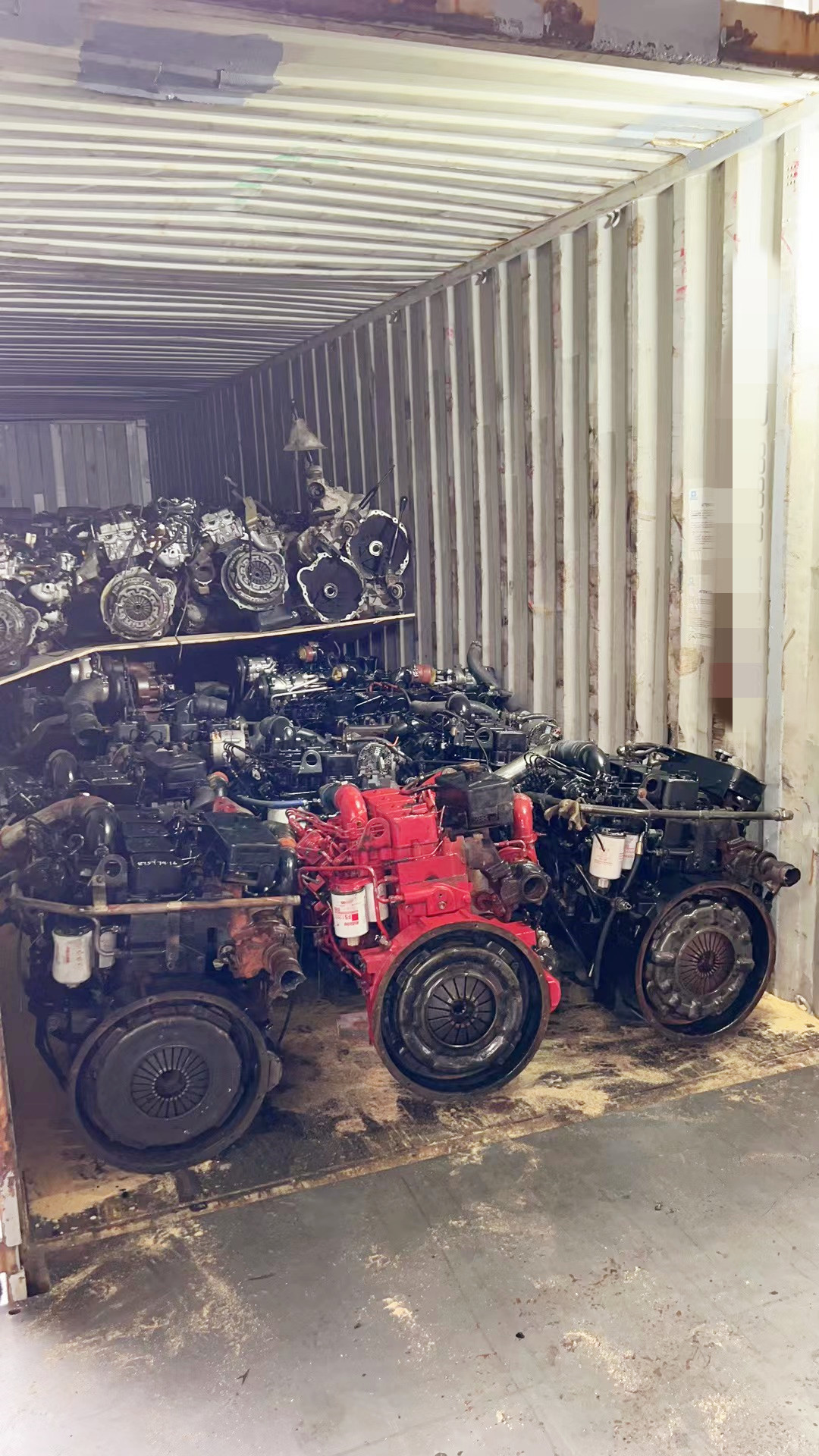 Bangnisen load Cummins engines to Mexico on April(图5)