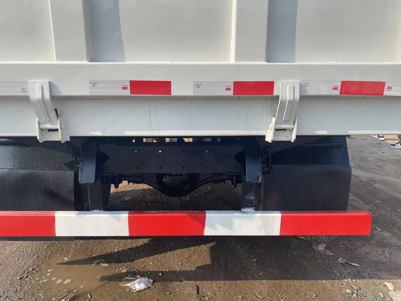 Good Used Isuzu 700P Dump Truck(图11)