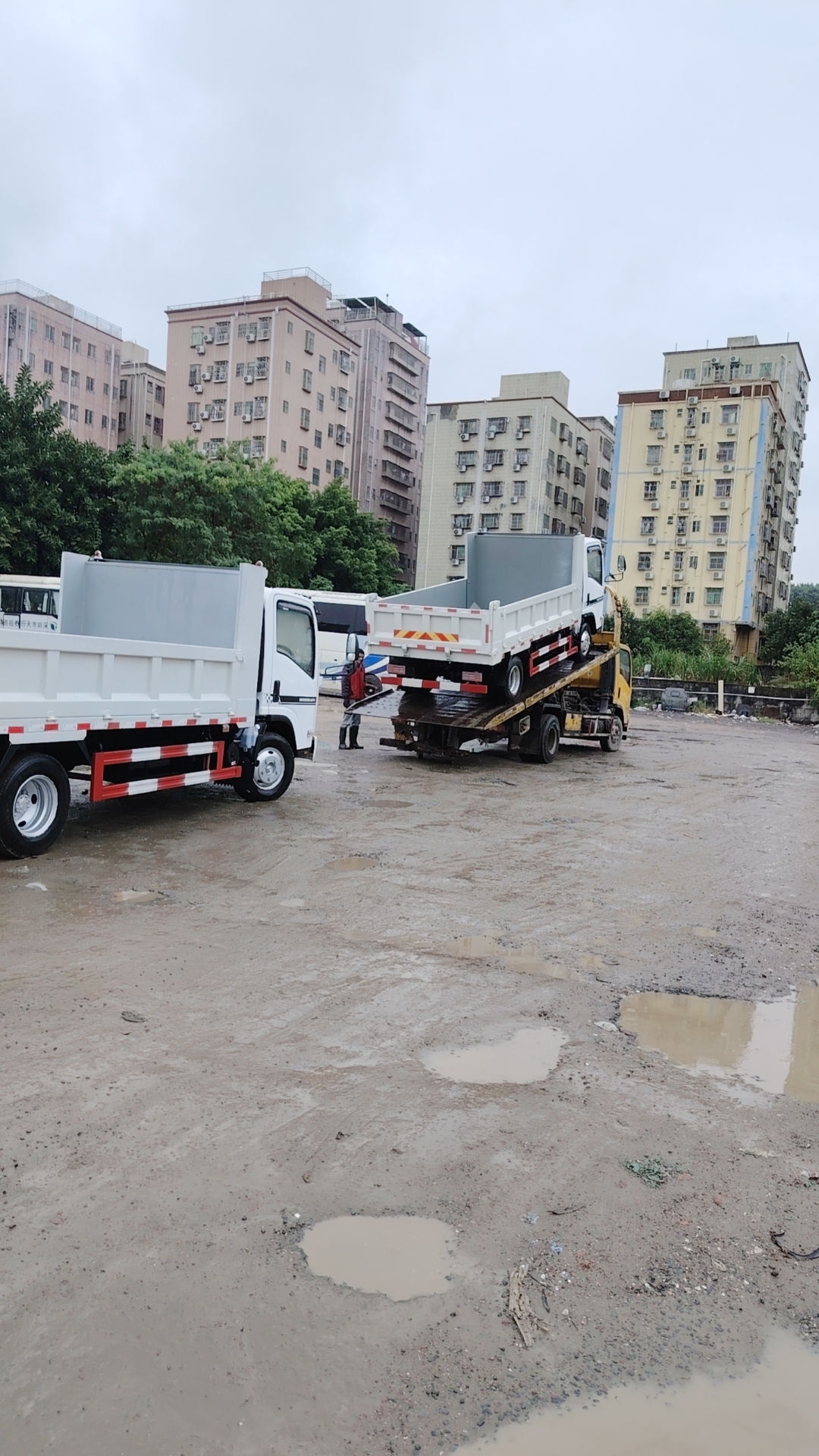 La Noticia Transporte!!!! Los dos Volquetes a República Dominicana(图1)