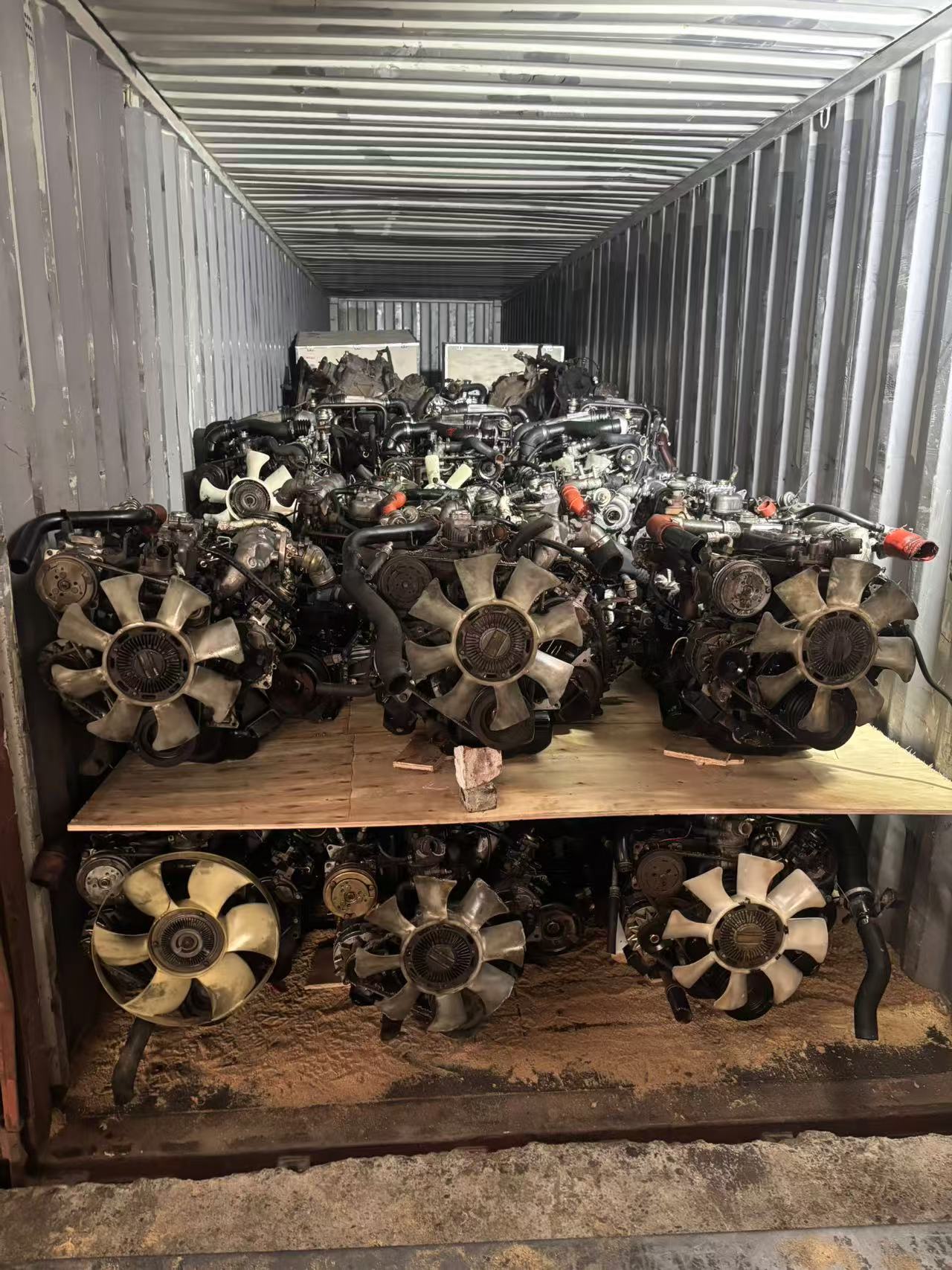 Transporte! Transporte! Transporte!!! Muchos modelos de motores al país de Cuba(图6)