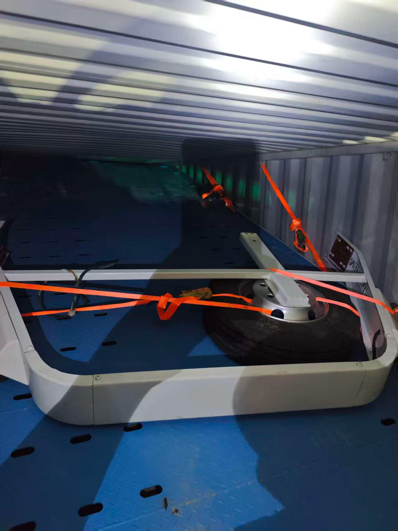 2 units 700P tow truck with blue platforms Shipped to El Salvador(图1)