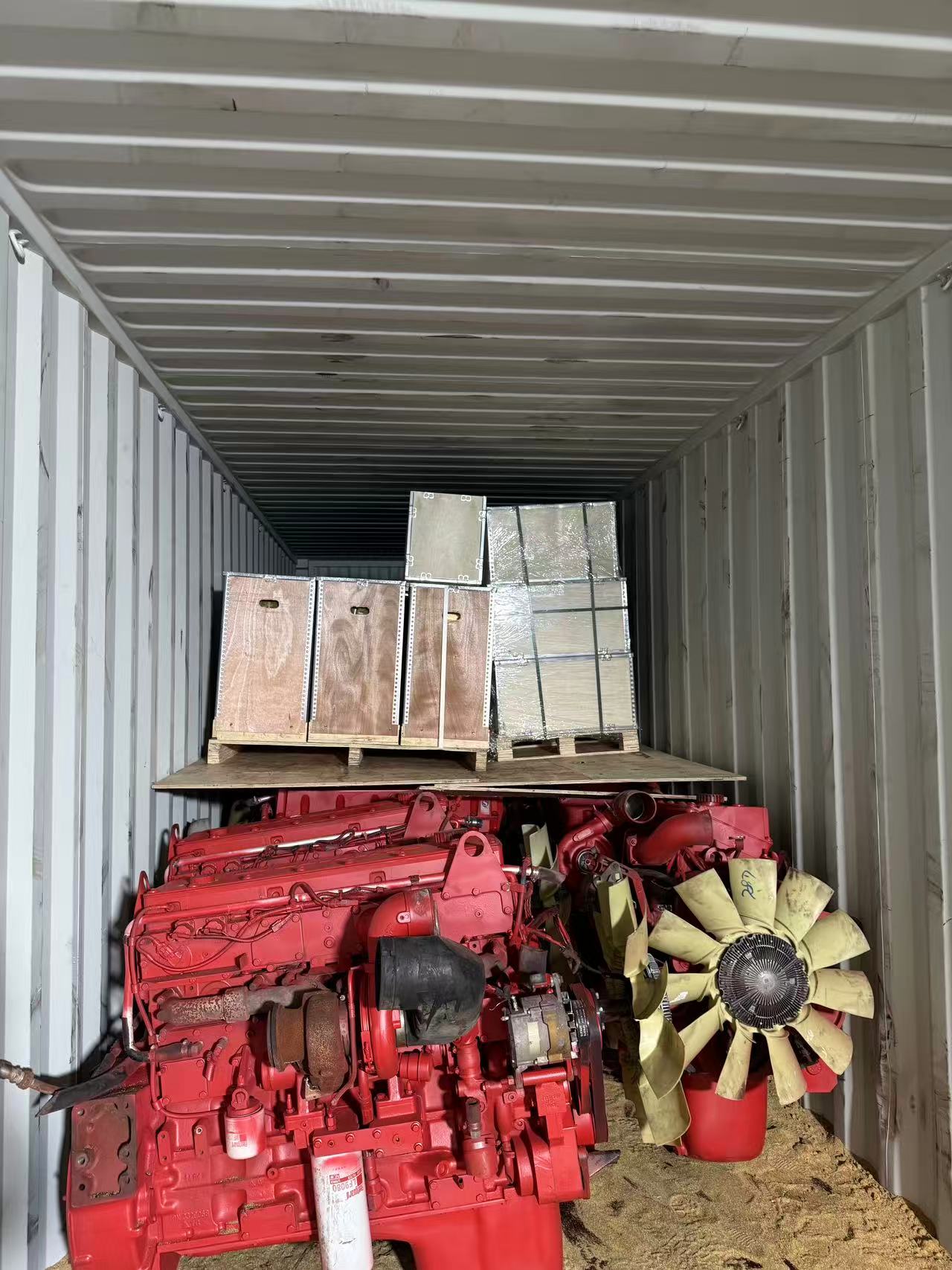 Un Contenedor 40HQ de Motores y Piezas con Rumbo a México(图2) Un Contenedor 40HQ de Motores y Piezas con Rumbo a México(图2)