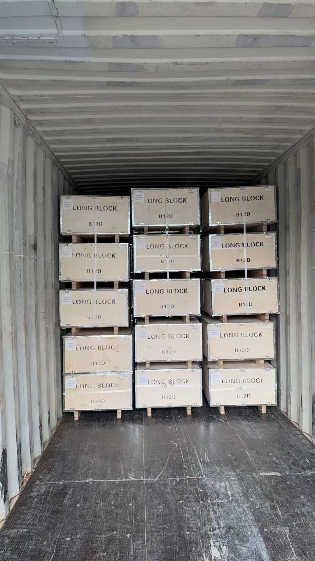 The new engines 7/8, along with the new engines, were shipped to Mexico in a 40HQ container.(图7) The new engines 7/8, along with the new engines, were shipped to Mexico in a 40HQ container.(图7)