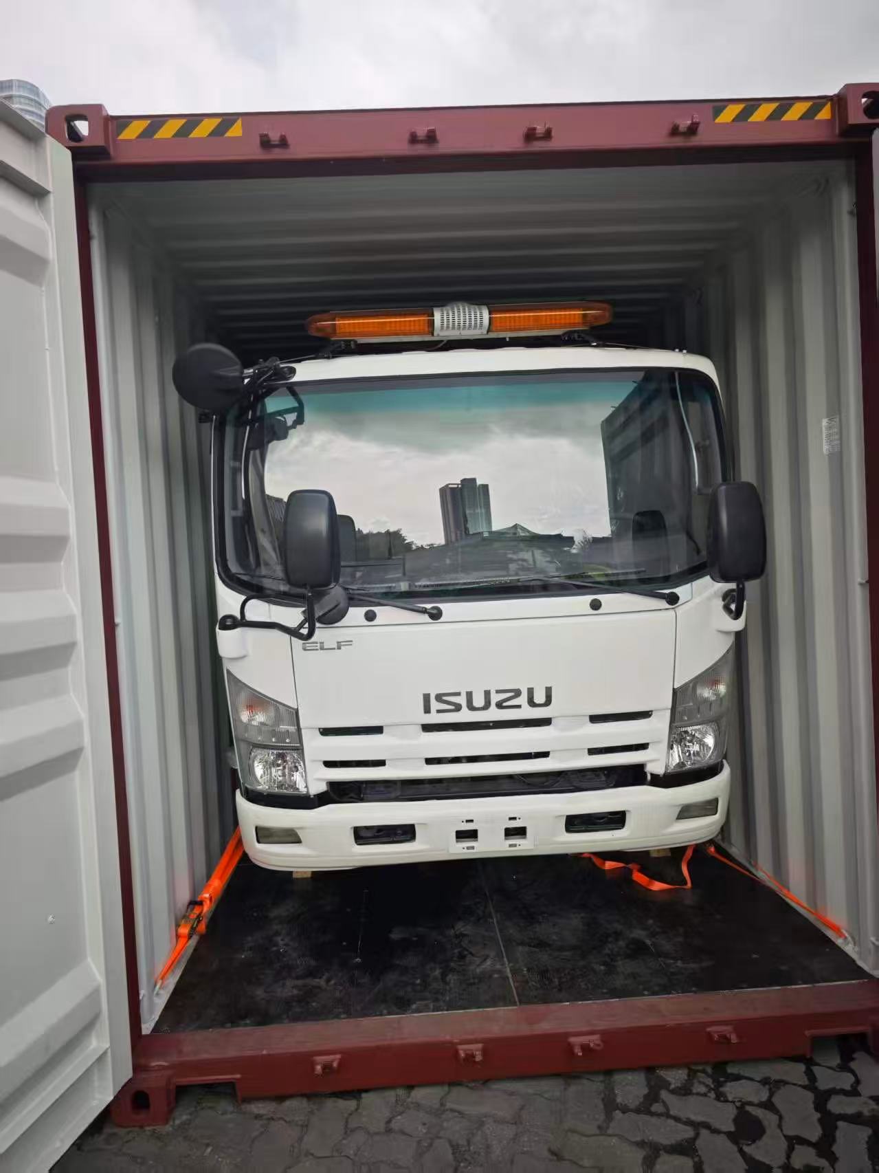2 Units 700P Tow Trucks in 40HQ Container Ship to Costa Rica(图3) 2 Units 700P Tow Trucks in 40HQ Container Ship to Costa Rica(图3)